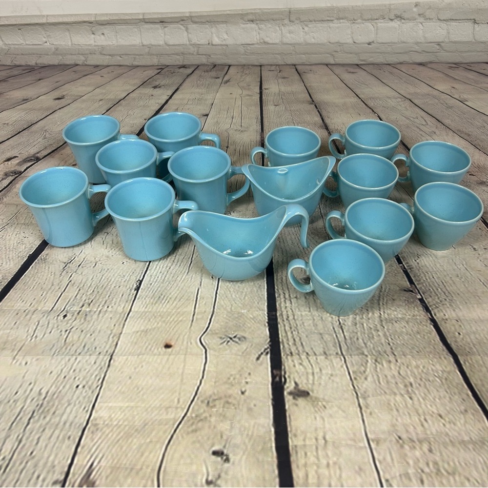 Vintage robins egg blue turquoise TST Taylor Smith & Taylor mugs cups set